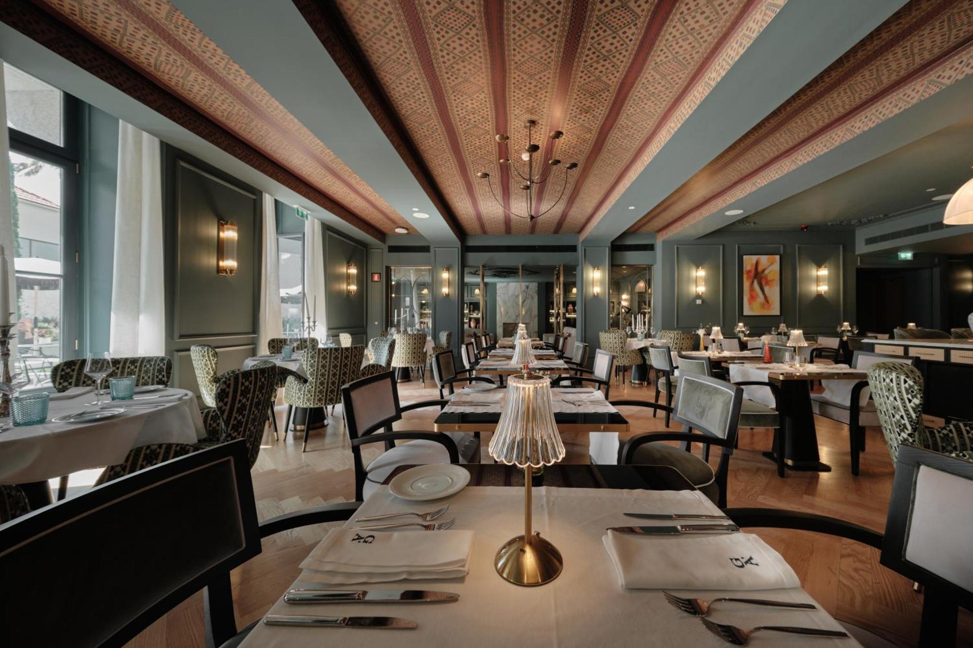 Ga Palace Hotel & Spa, A Xixth-Century Villa Porto Dış mekan fotoğraf The restaurant in 2011